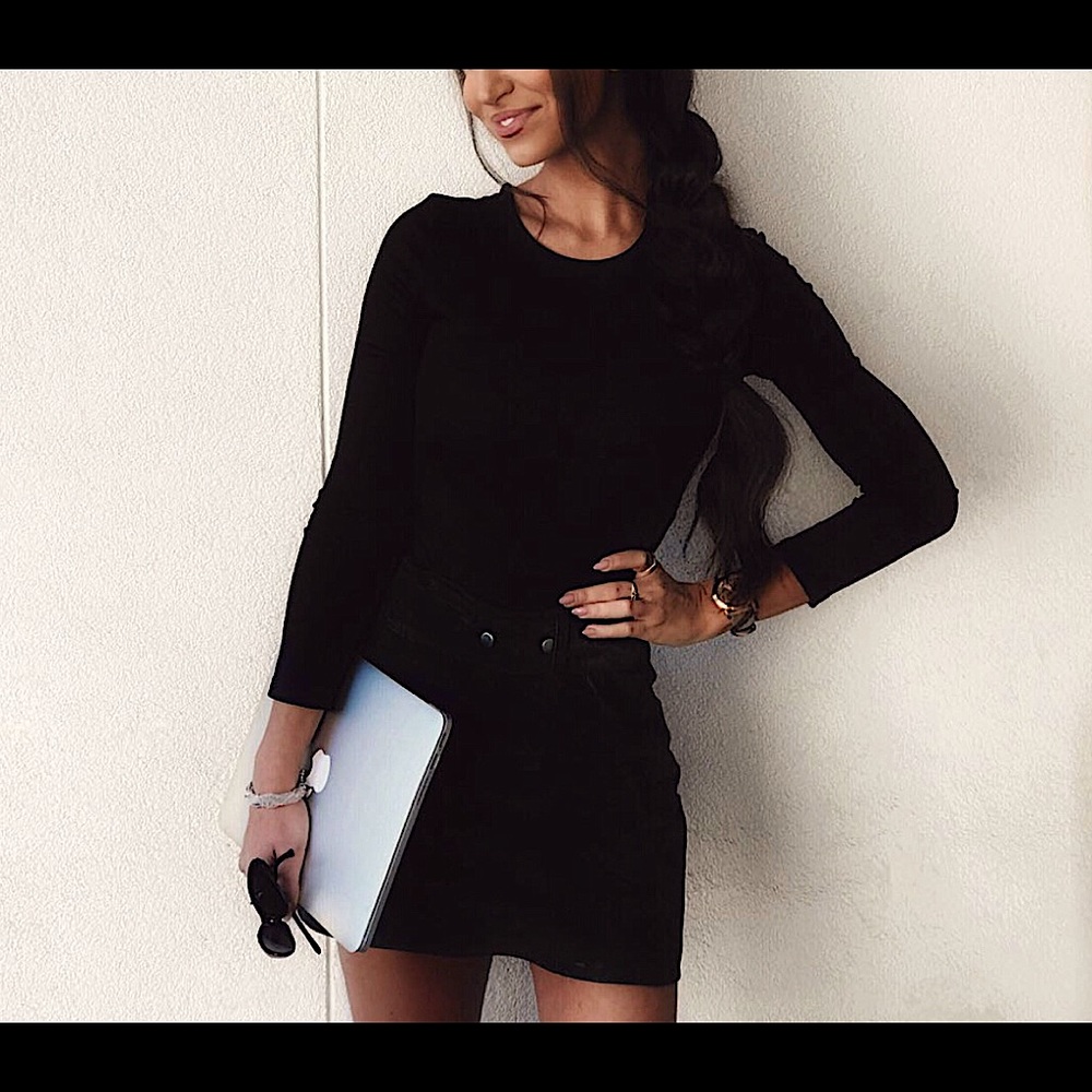 🪲 Zara Women Stunning Belted Green Suede Skirt 🪲